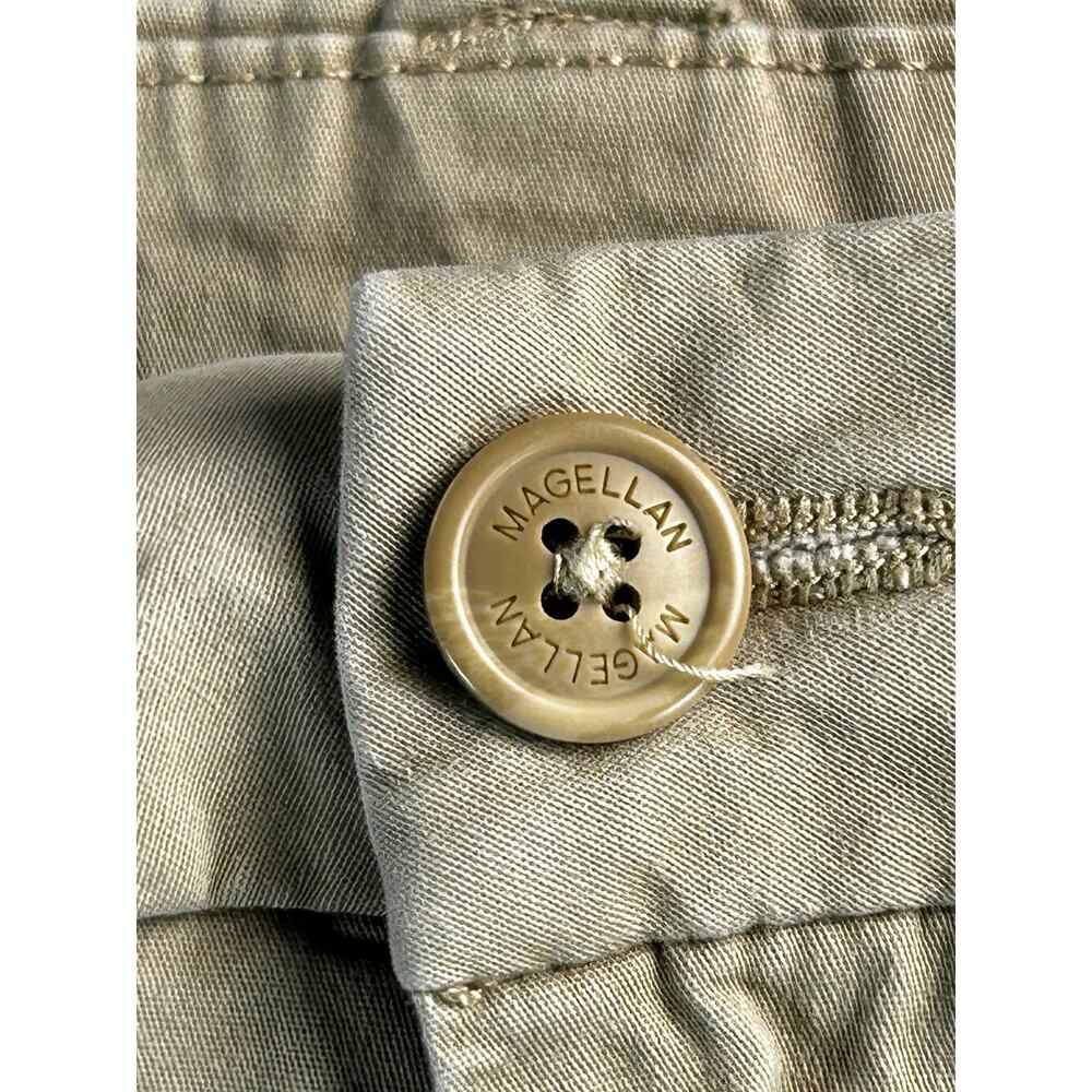 Magellan Outdoors Women's Khaki Stretch Chino Shorts Size 16 Cotton Blend - Picture 5 of 10